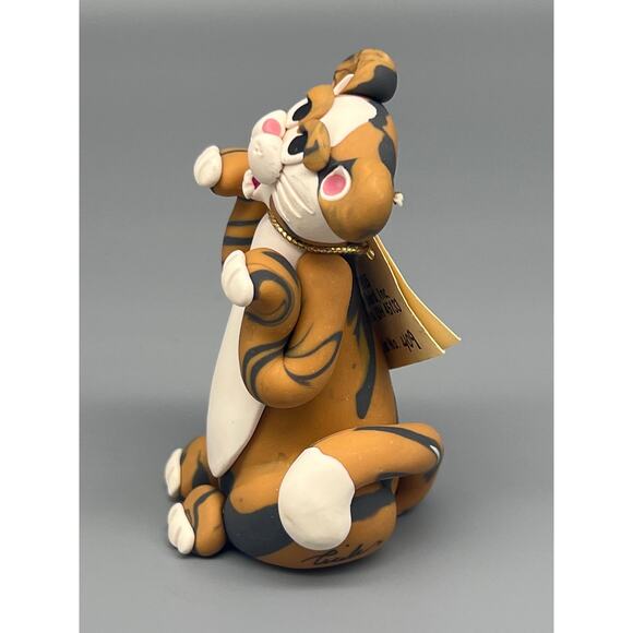 Vintage 1985 Cecile Baird Figurine Cat Kitten Hand Sculpted Signed Trinket - Picture 2 of 7